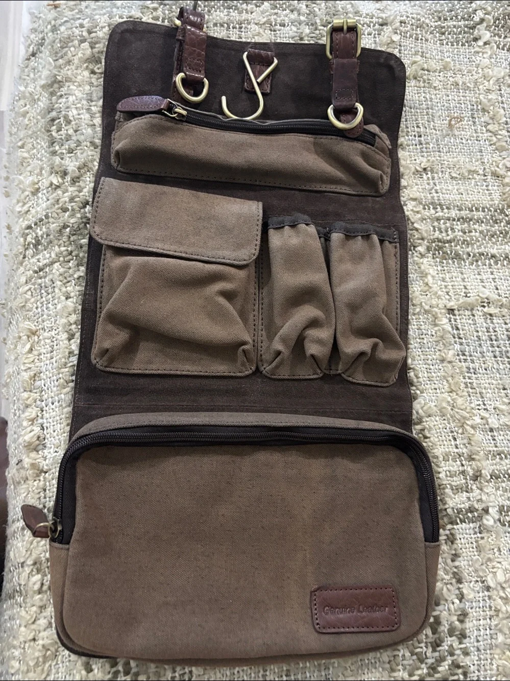 ASHWOOD - Men's Hanging Travel/Gym/Toiletry Bag - Genuine Leather and Canvas